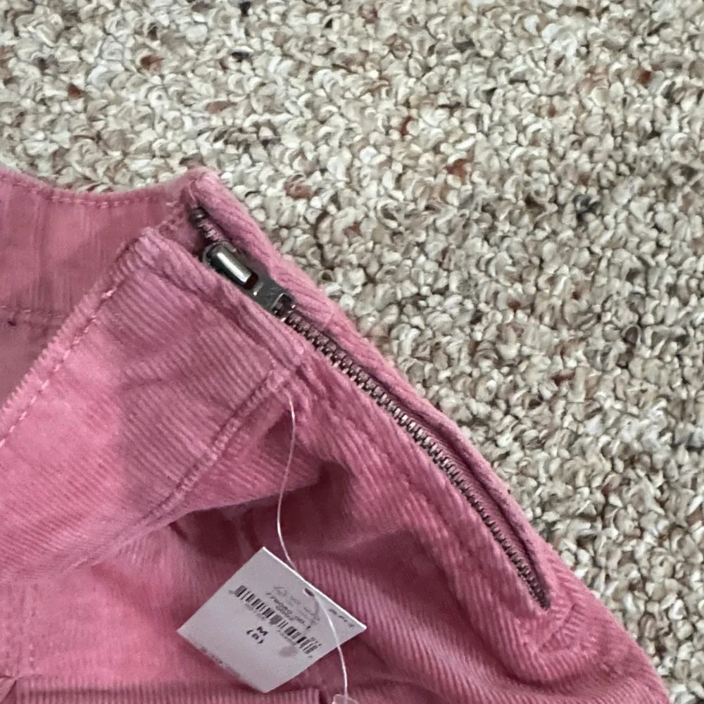 NWT GAP Pink Corduroy Skirt- M